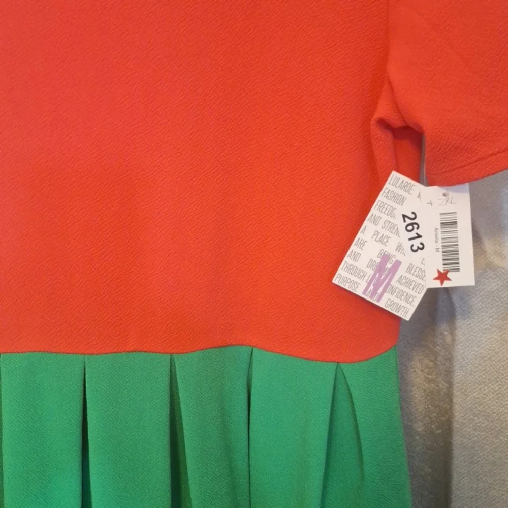 M Lularoe AMELIA DRESS. #2613 - Picture 3 of 6